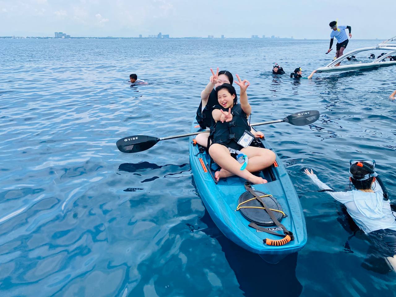 Island Hopping Adventure with Our Japanese Students 🌊☀️